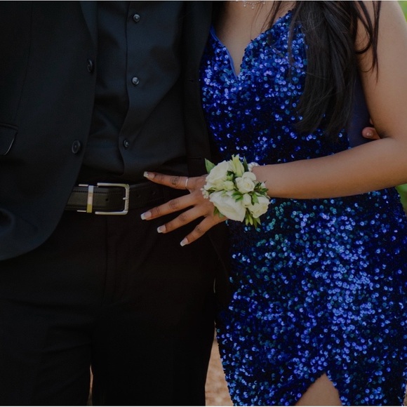 PROM DRESS / EVENT DRESS - Picture 2 of 3